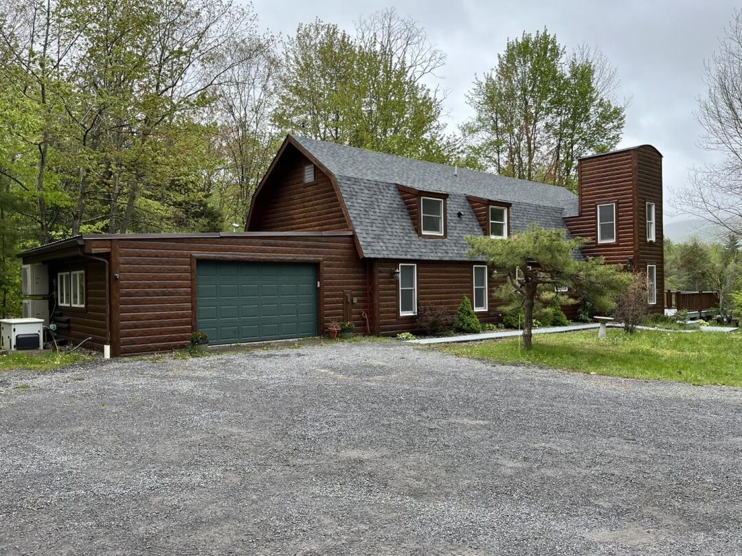 Asphalt shingle job